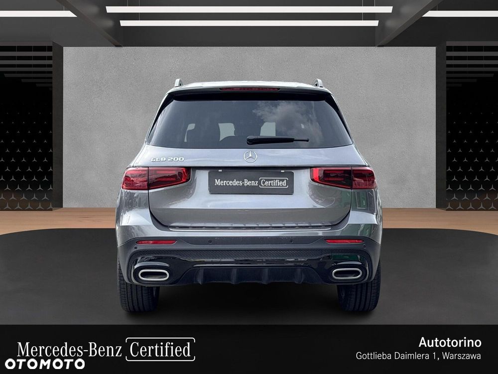 Mercedes-Benz GLB - 4