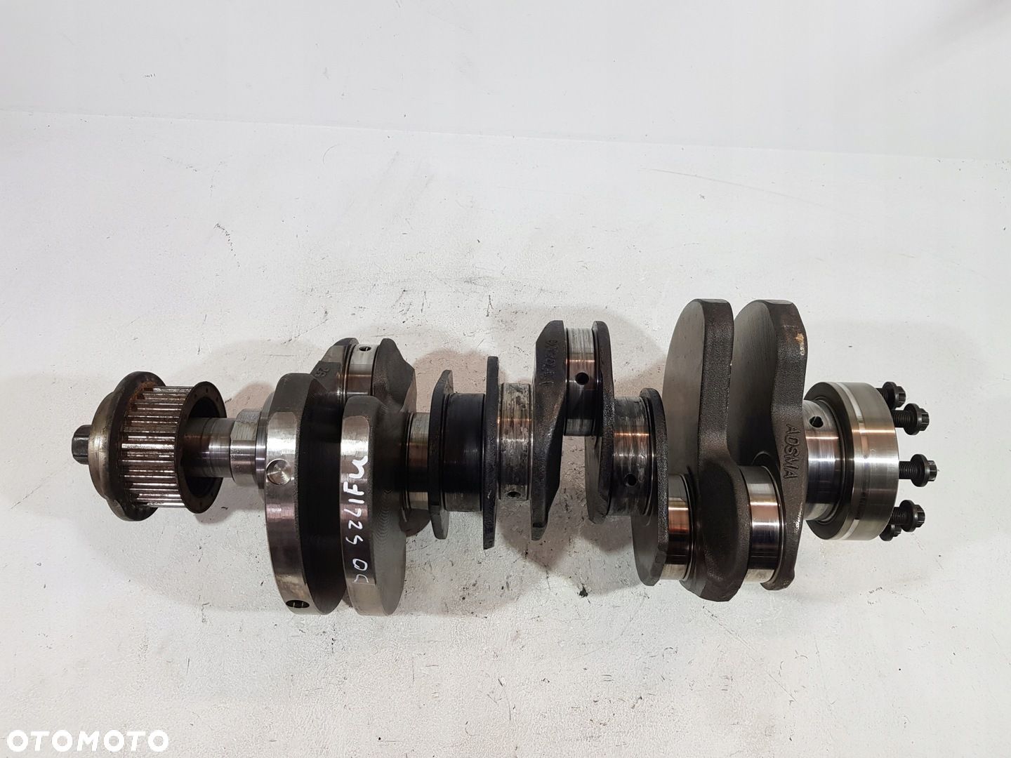 WAŁ KORBOWY 9X2Q-AA CITROEN C5 III X7 3.0 HDI DT20C - 1