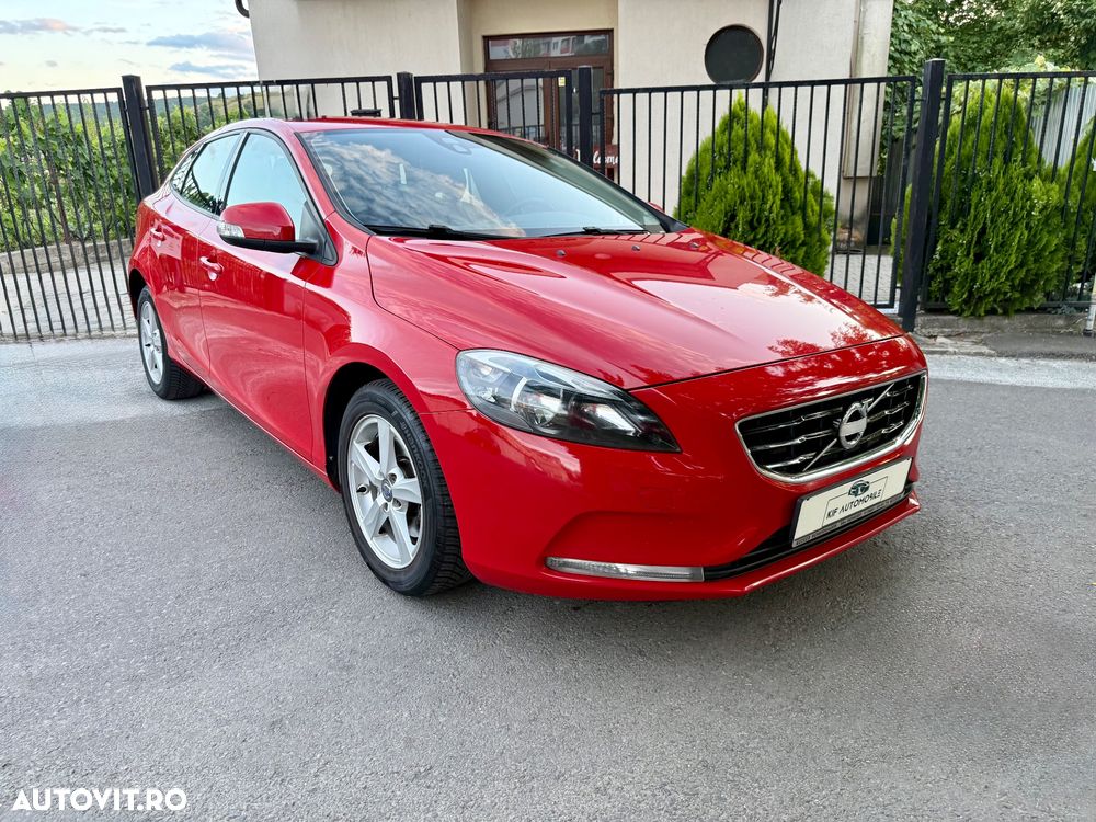 Volvo V40 T2 Momentum - 26