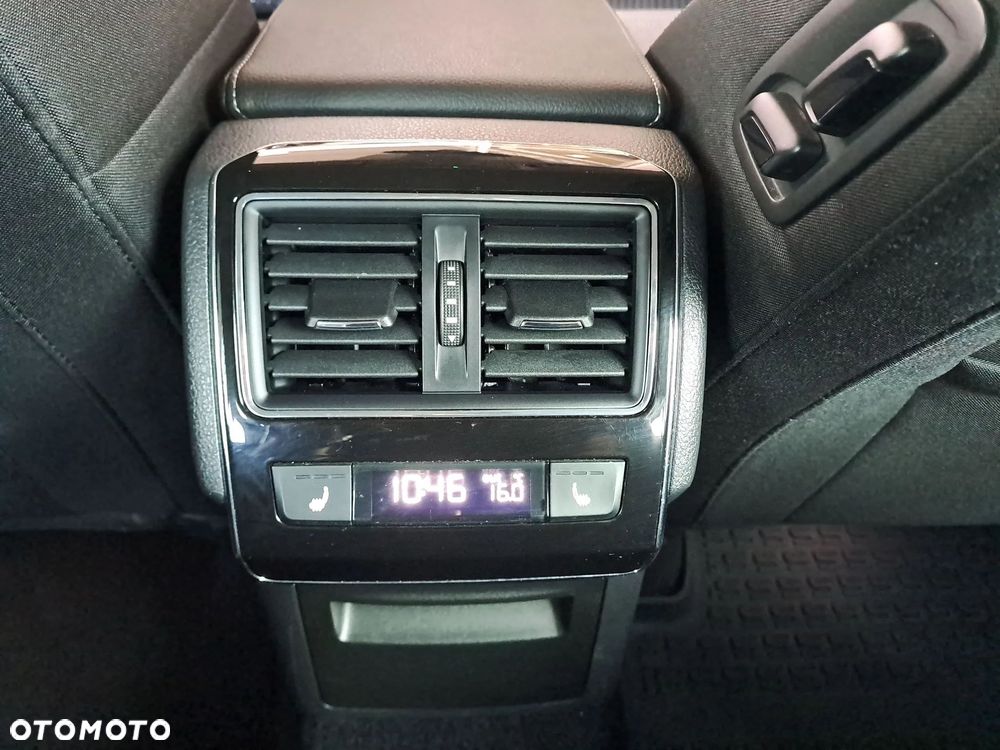 Skoda Superb 2.0 TDI SCR Style DSG - 13