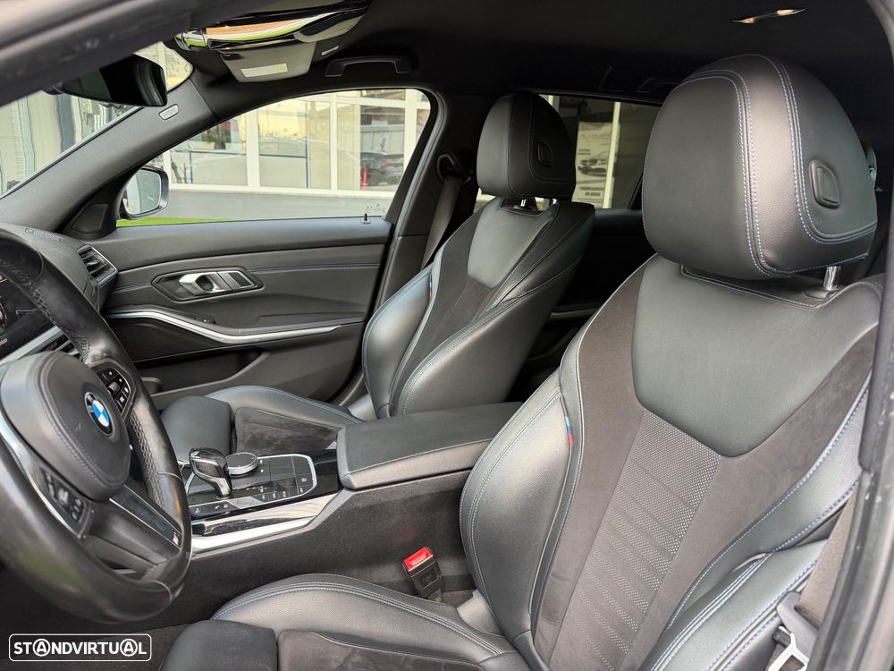 BMW 330 e Pack Desportivo M Auto - 16