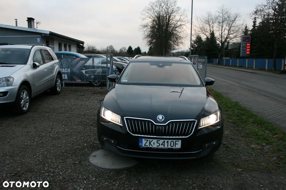 Skoda Superb 2.0 TDI 4x4 L&K DSG - 4