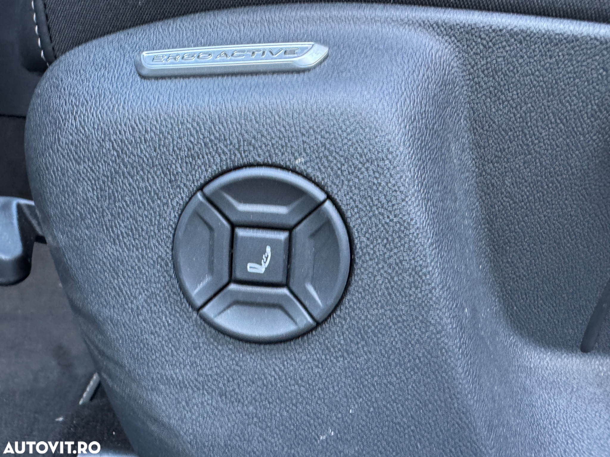 Volkswagen Tiguan 2.0 TDI DSG 4Motion R-Line - 7