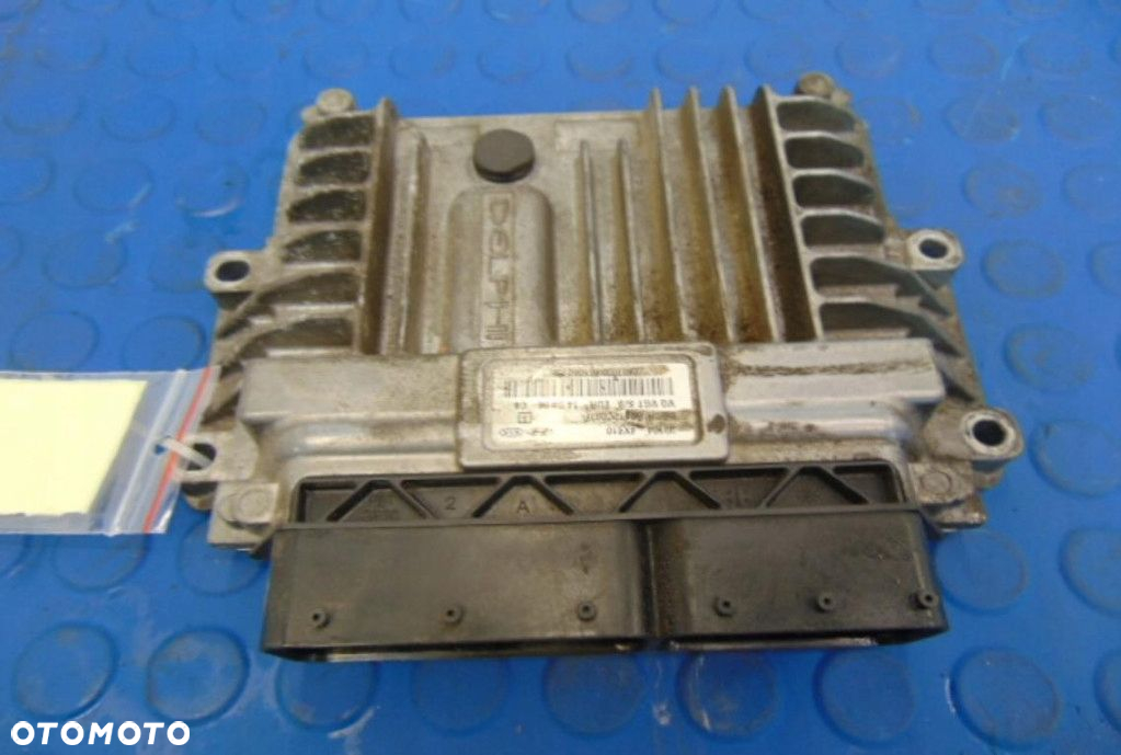 KIA CARNIVAL II KOMPUTER SILNIKA 39104-4X910 - 3