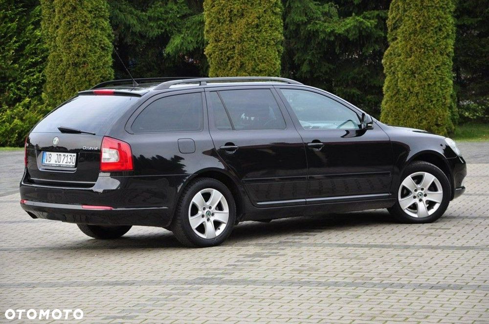 Skoda Octavia 1.6 TDI DPF DSG Elegance - 16