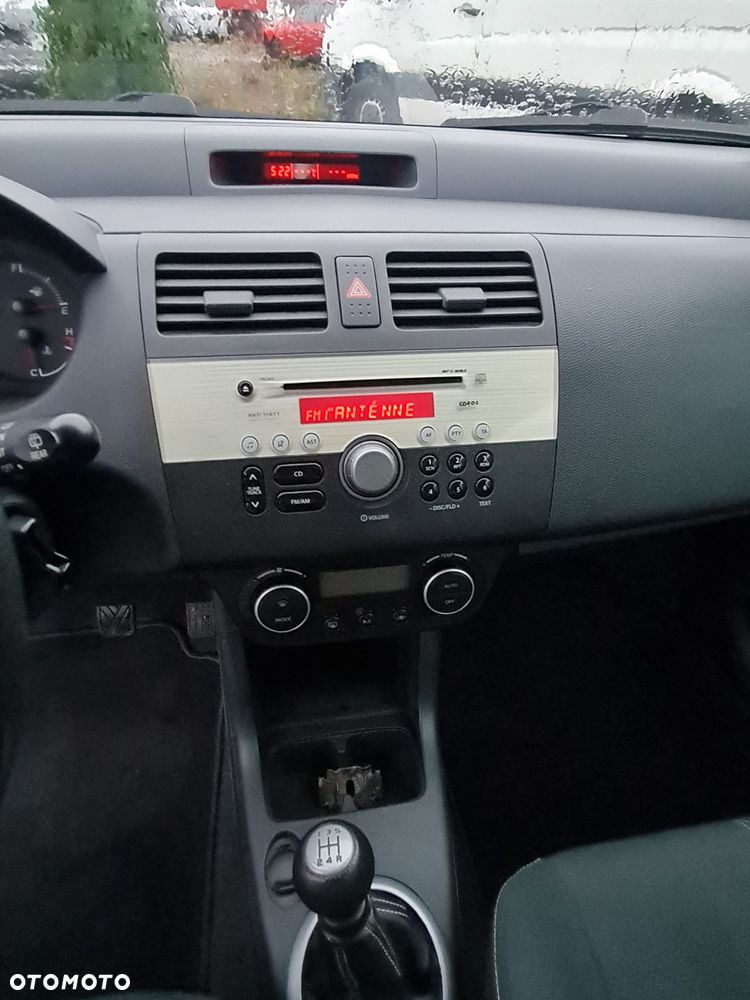 Suzuki Swift 1.3 GS - 11