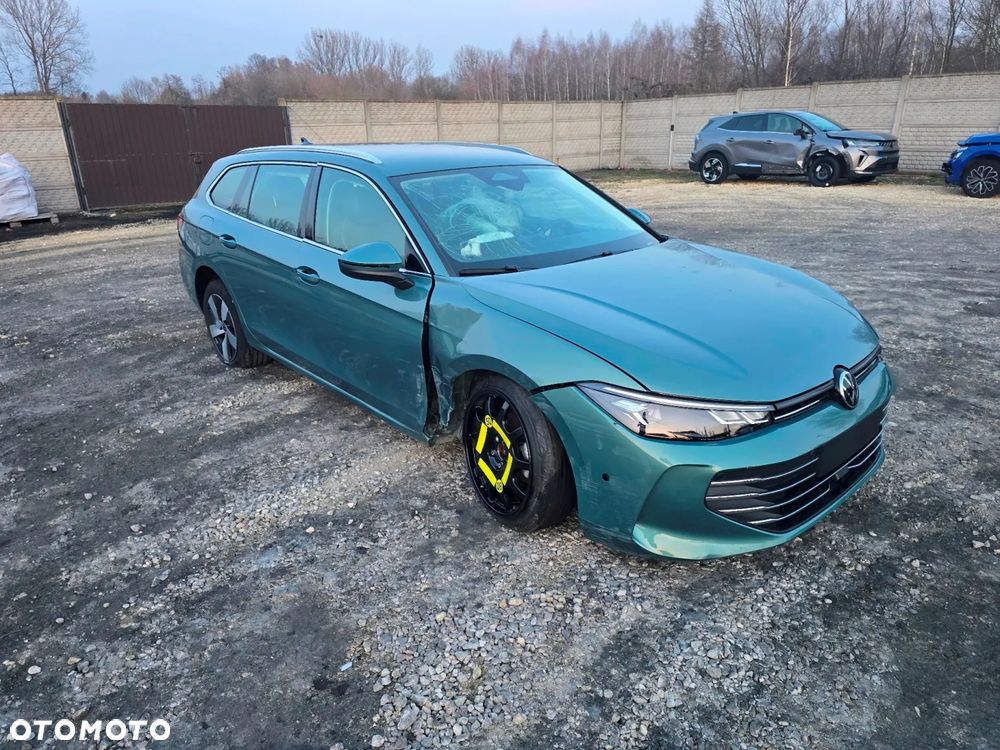 Volkswagen Passat 2.0 TDI EVO Essence DSG - 13