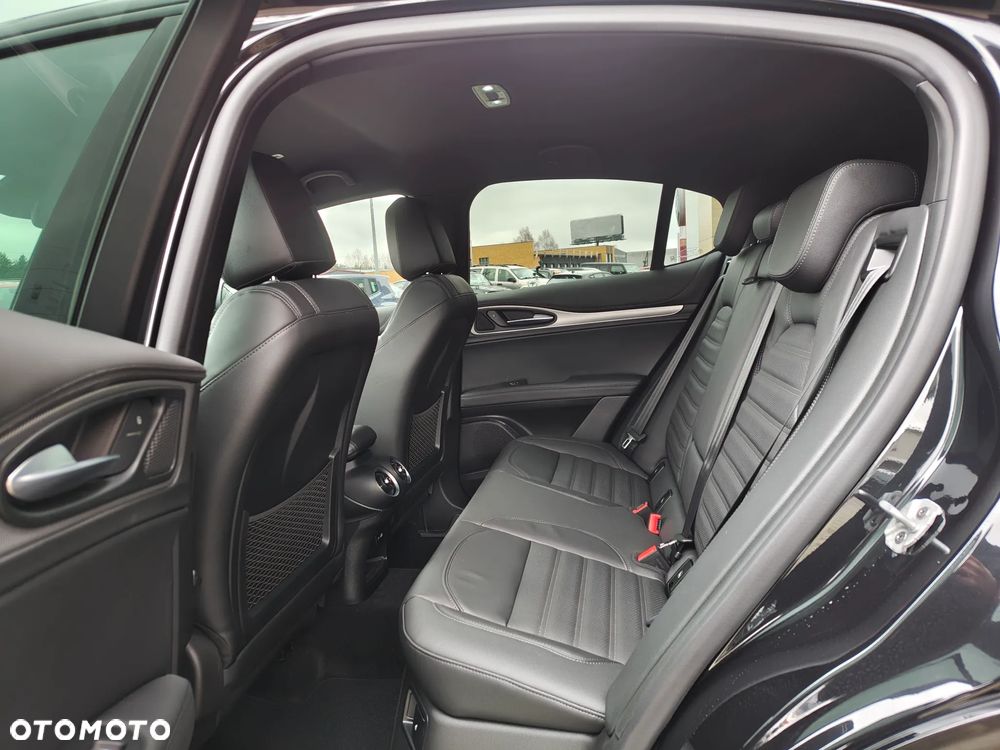 Alfa Romeo Stelvio 2.0 Turbo Veloce Q4 - 8