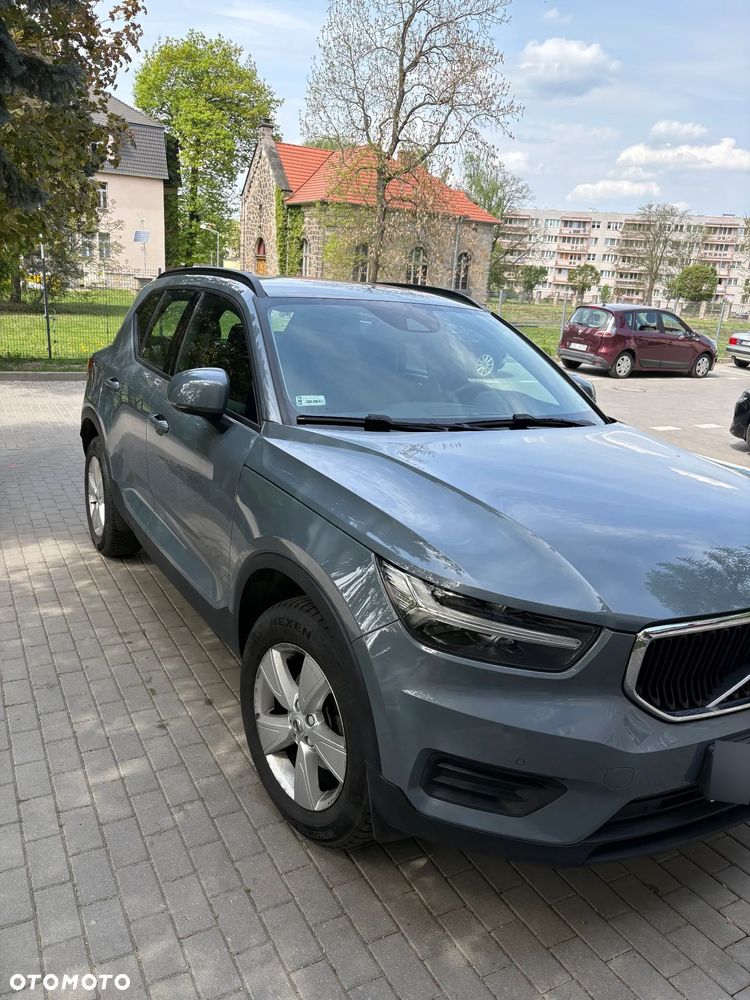 Volvo XC 40 T3 Momentum Core - 2