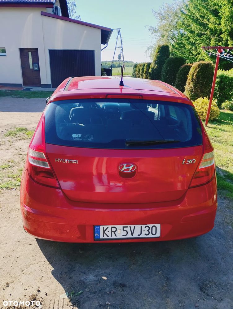 Hyundai i30 1.4 Classic + - 4