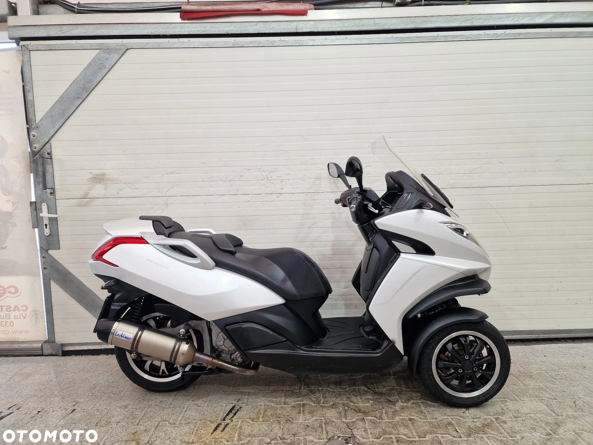 Peugeot Metropolis - 4