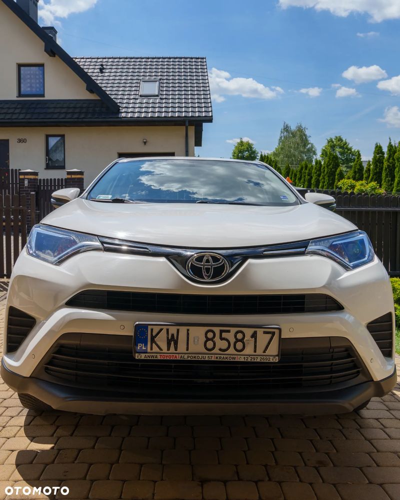 Toyota RAV4 2.0 D-4D Active 4x2 - 7