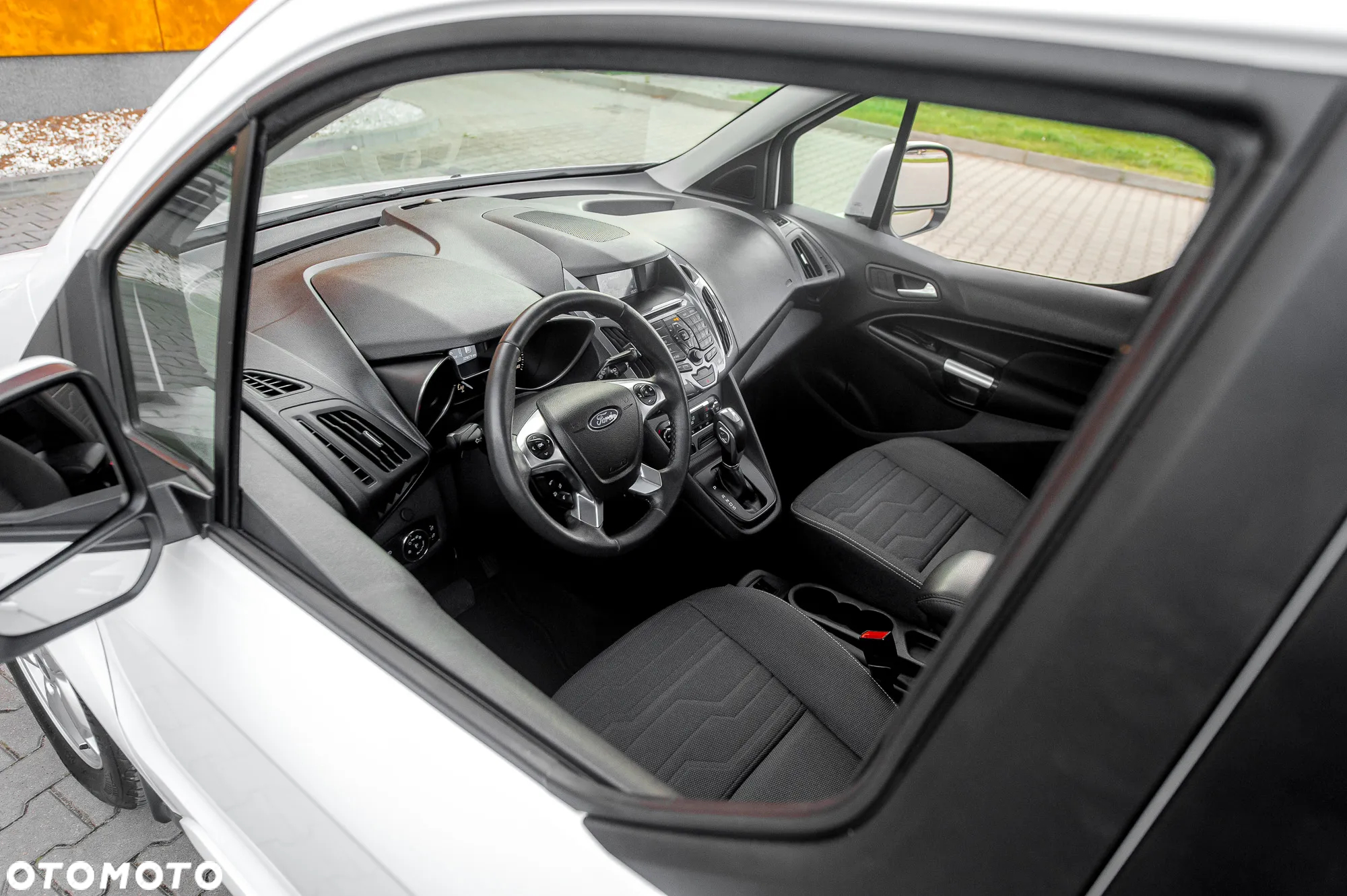 Ford Tourneo Connect Grand - 20