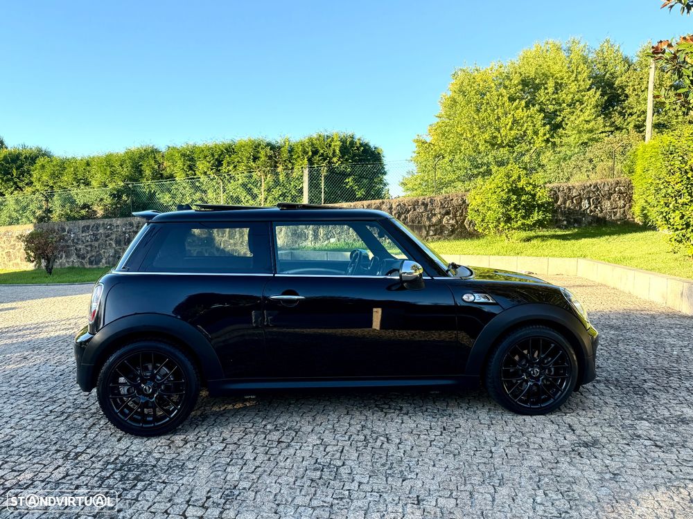 MINI 3 Portas Cooper SD Auto - 19