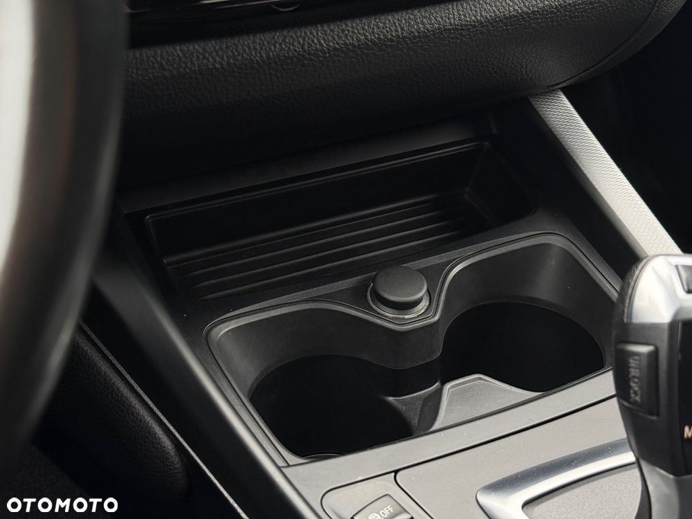 BMW Seria 1 118d M Sport - 22