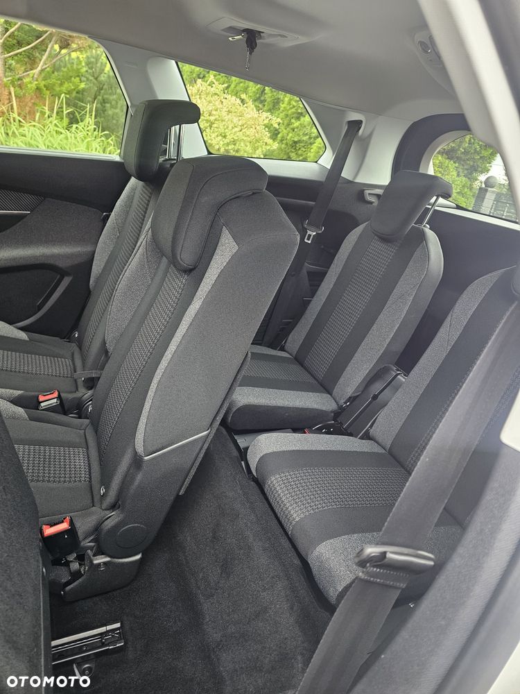 Peugeot 5008 - 6