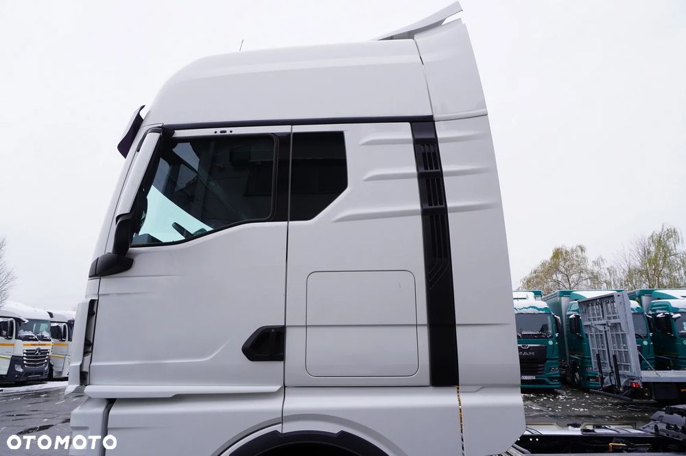 MAN TGX 18.510 E6 4x2 / Kab. sypialna / 2023 / 4 szt - 19