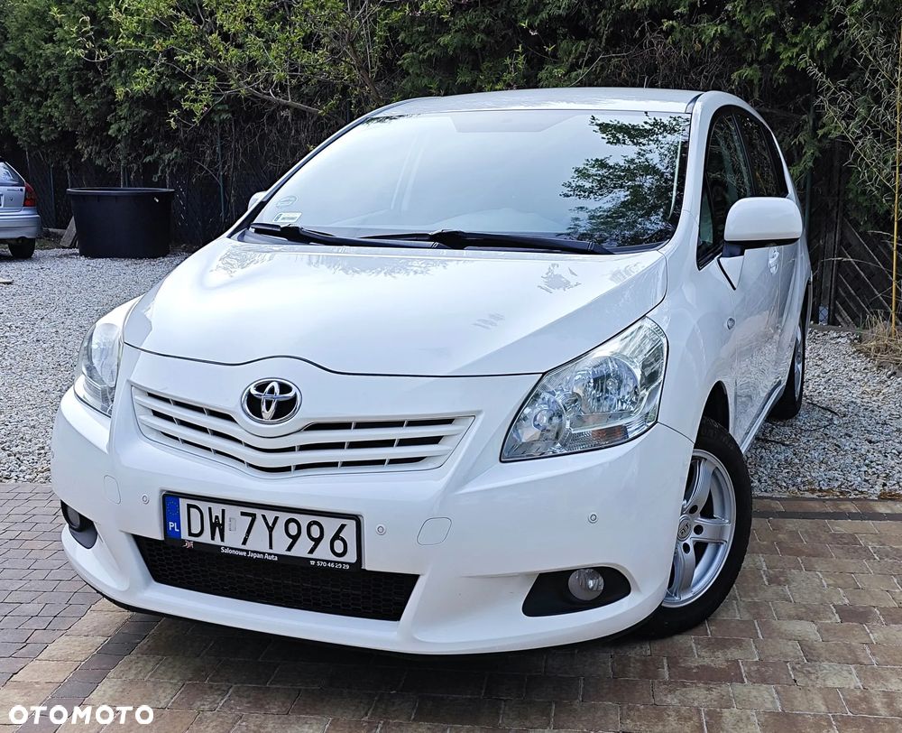 Toyota Verso 2.0 D-4D Premium - 4