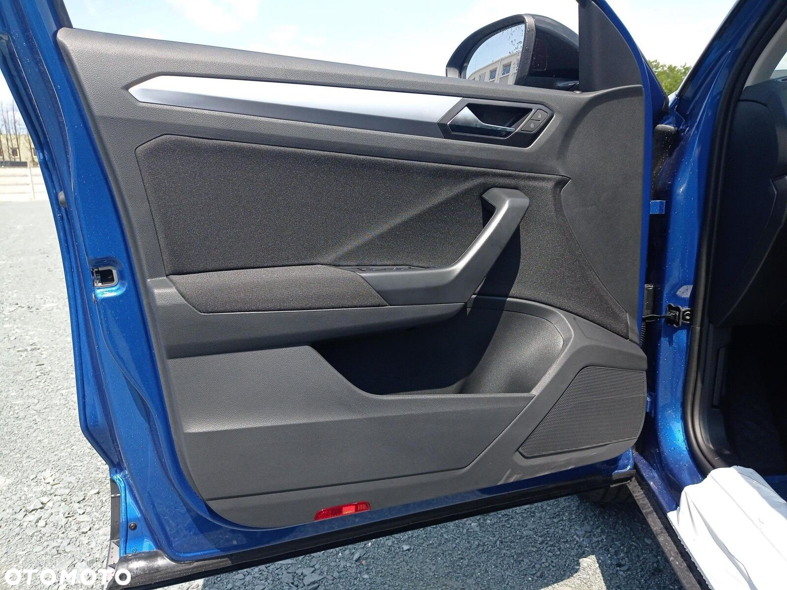 Volkswagen T-Roc - 10