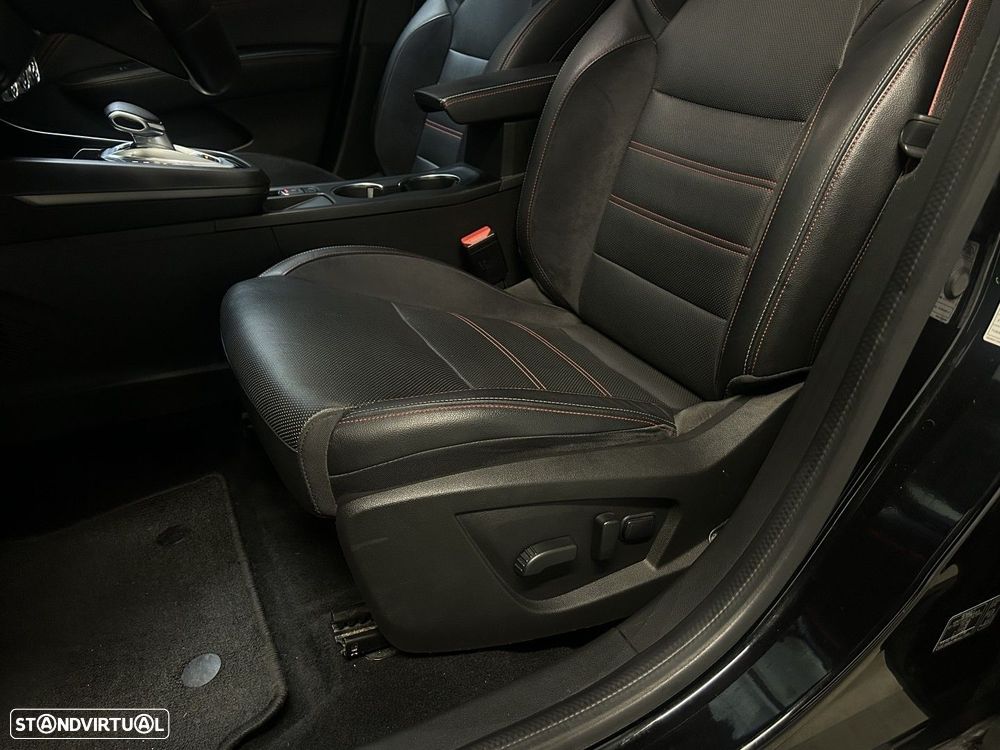 Renault Arkana 1.6 E-Tech R.S.Line - 38