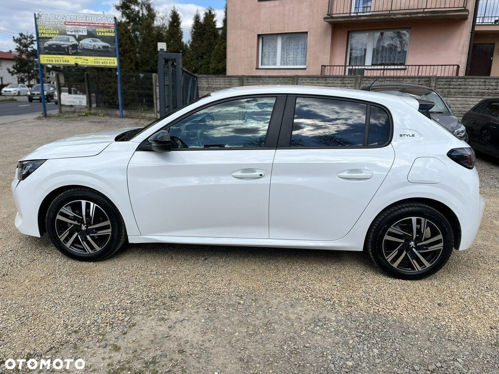Peugeot 208 - 5