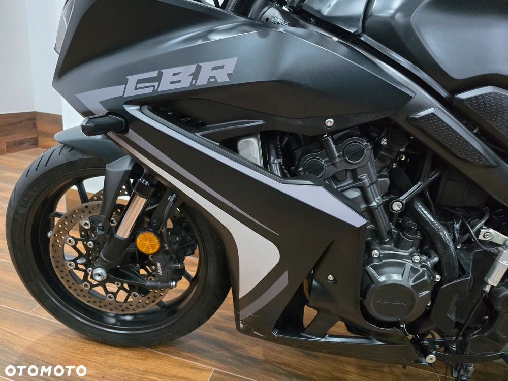 Honda CBR - 13