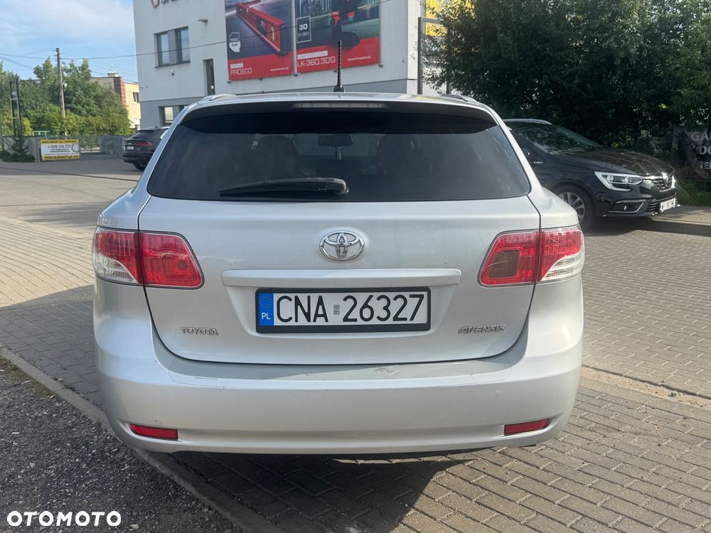 Toyota Avensis 2.2 D-CAT Combi Executive - 6