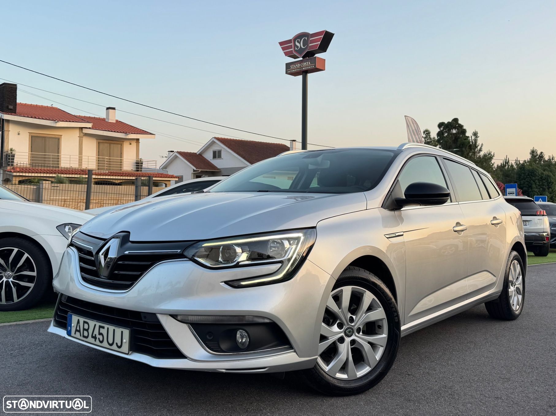 Renault Mégane Sport Tourer 1.5 Blue dCi Limited - 1