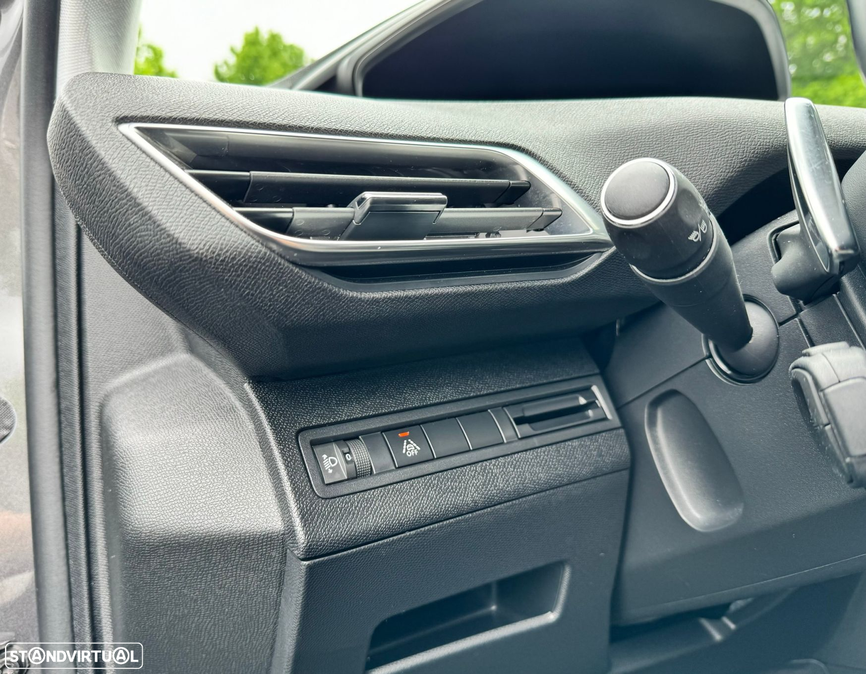 Peugeot 3008 1.5 BlueHDi Allure EAT8 - 16