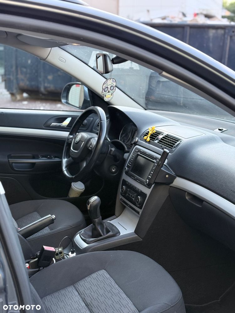 Skoda Octavia 2.0 TDI Ambiente - 4