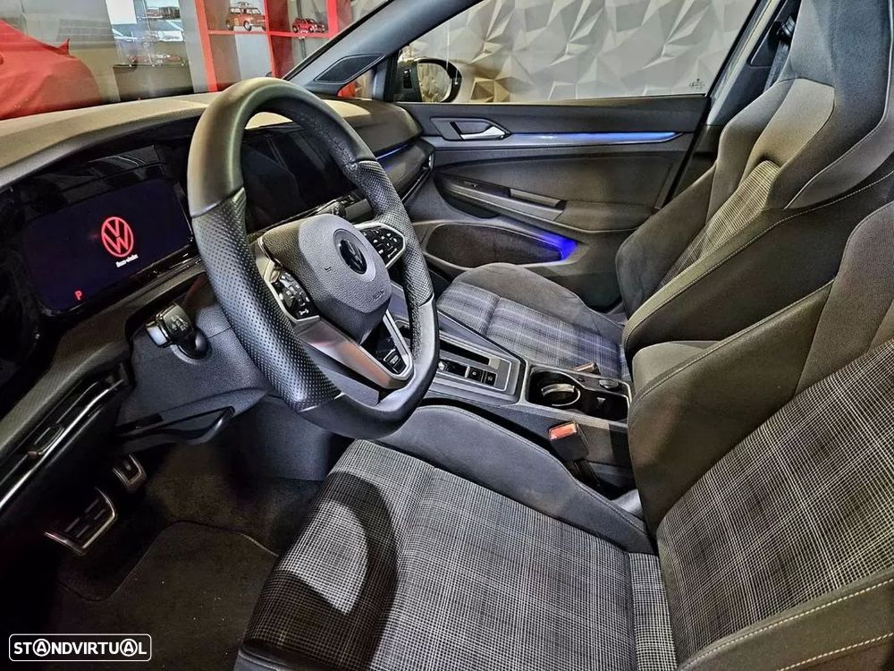 VW Golf 2.0 TDI GTD DSG - 29