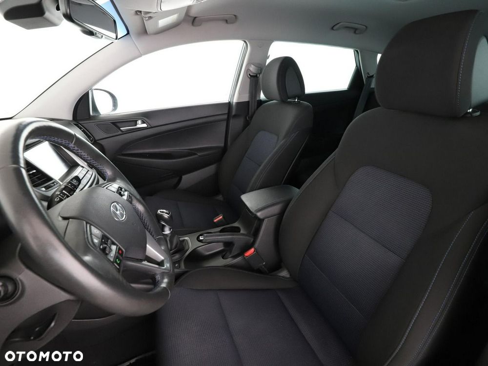Hyundai Tucson blue 1.6 GDi 2WD Intro Edition - 14