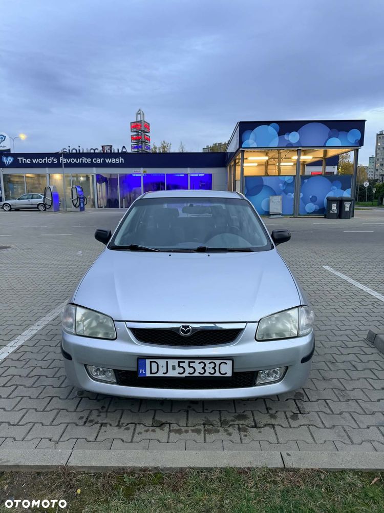 Mazda 323F 1.5 Exclusive - 1