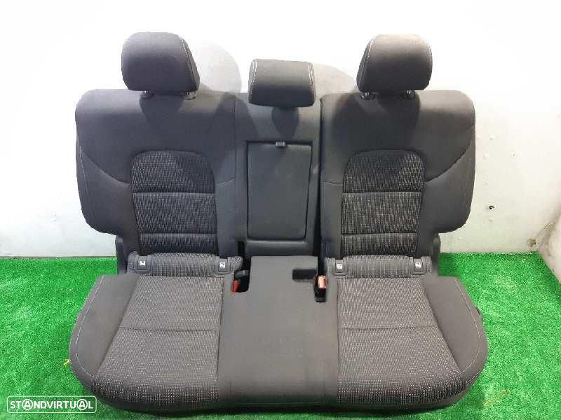 BANCOS TRASEIROS KIA SPORTAGE - 1