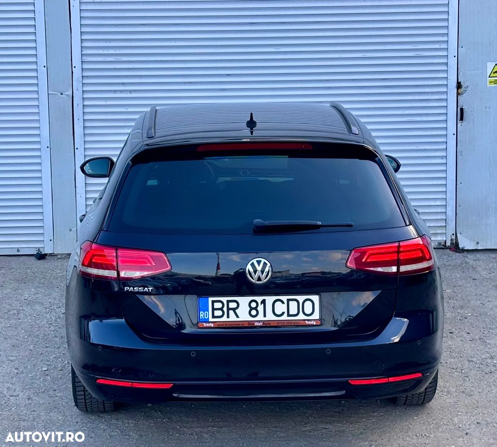 Volkswagen Passat 2.0 TDI DSG Comfortline - 12