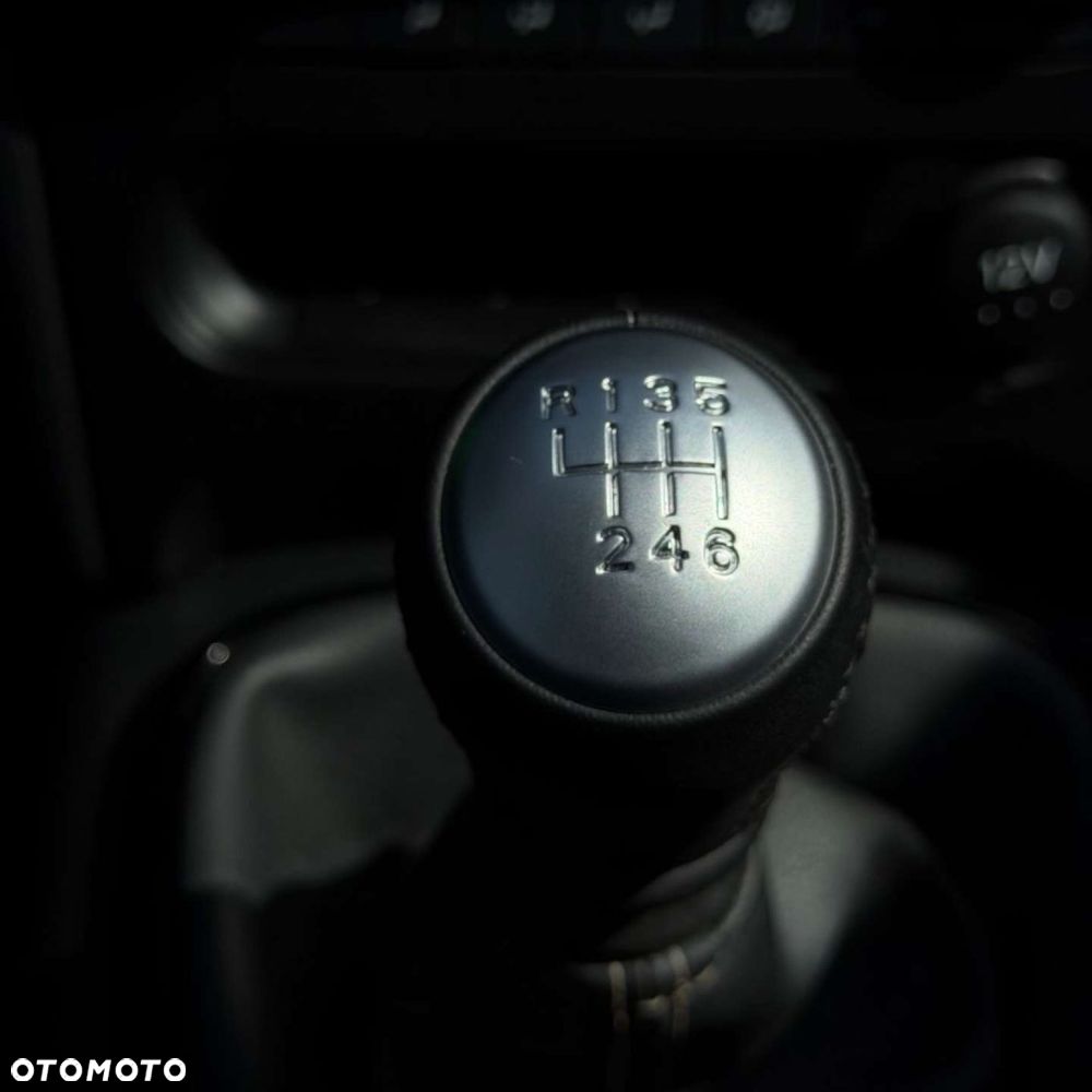 Nissan Qashqai 1.6 DCi ALL-MODE 4x4i TEKNA - 32
