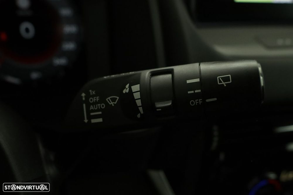 Nissan Qashqai 1.3 DIG-T N-Connecta - 18