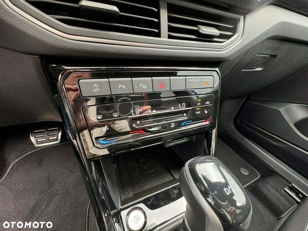 Volkswagen T-Cross - 15