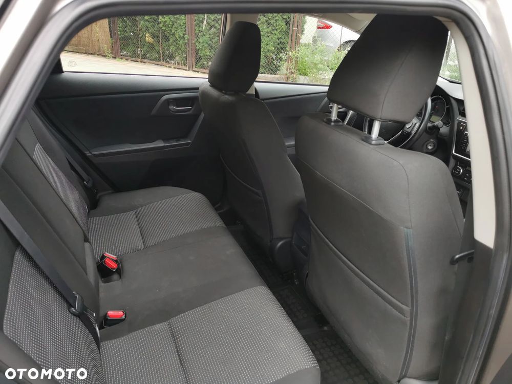 Toyota Auris 1.33 Dual-VVT-i Edition - 8