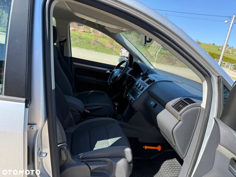 Volkswagen Touran 1.9 TDI DPF Blue Motion Freestyle - 11