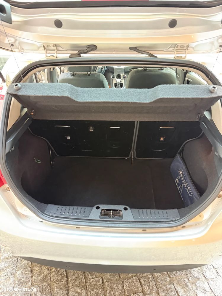 Ford Fiesta 1.25 Titanium - 20