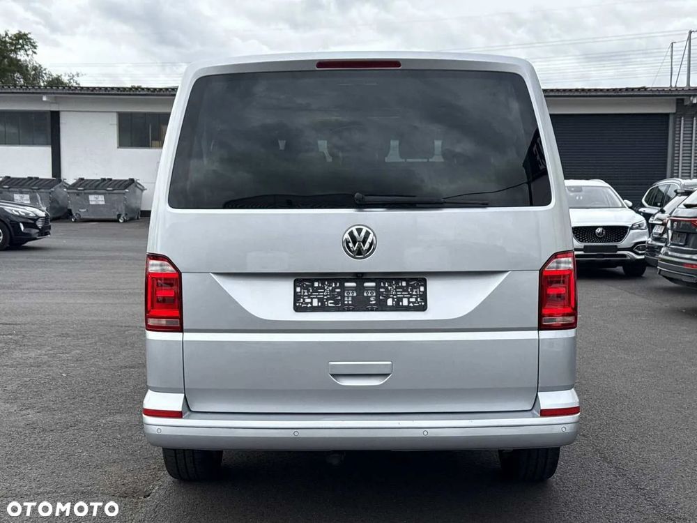 Volkswagen Caravelle - 7