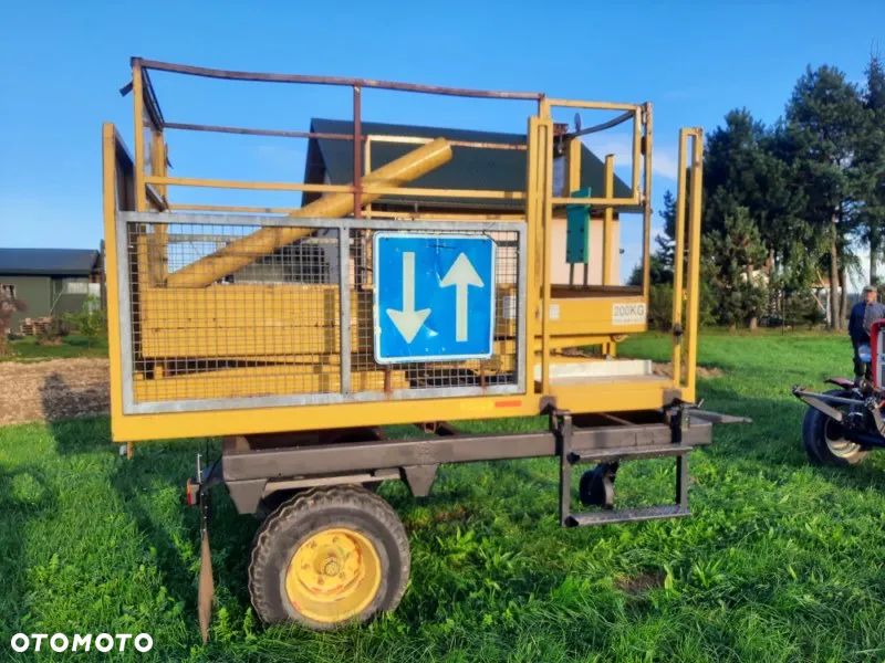 Inny platforma sadownicza zwyzka podnosnik nozycowy do ursuc  c 330  podest do obcinania galezi konserwacji rynien - 4