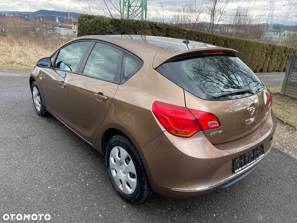 Opel Astra 1.4 ecoFLEX Start/Stop Active - 4