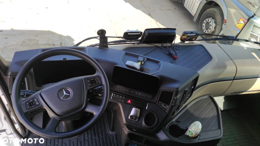 Mercedes-Benz Actros 1845 MEGA Lowdeck - 10