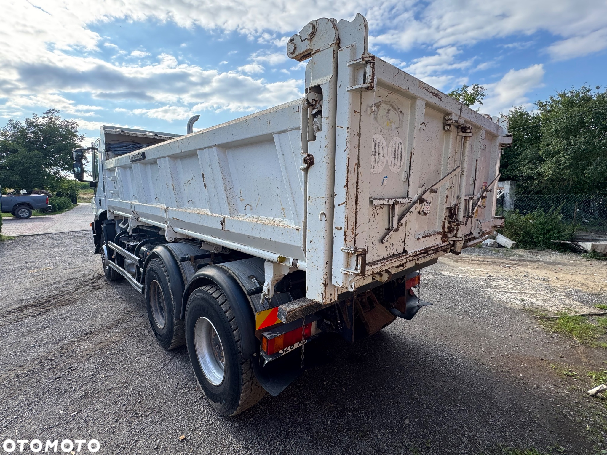 Iveco Trakker 6x4 wywrotka Super Stan - 12