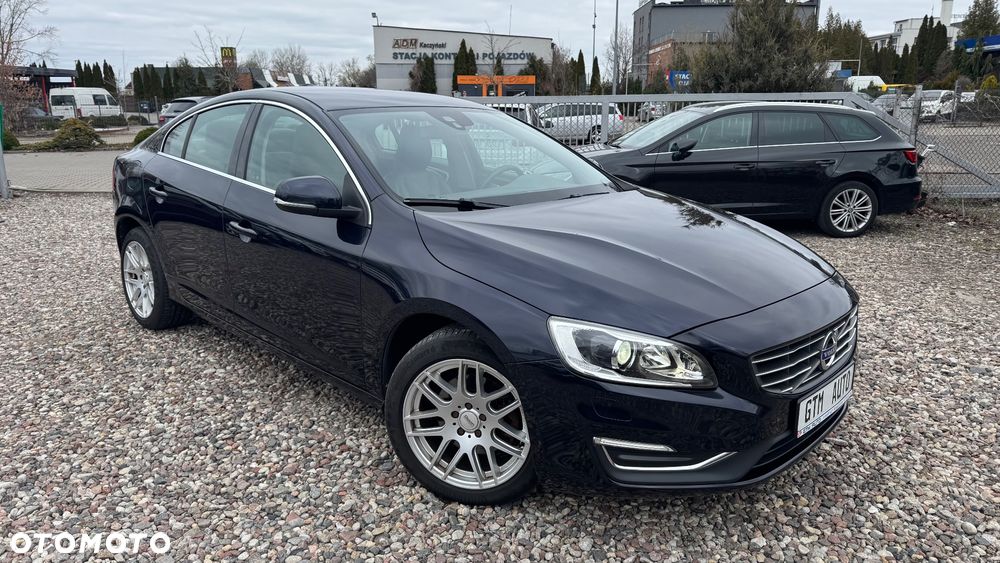 Volvo S60 D3 Geartronic Momentum - 22