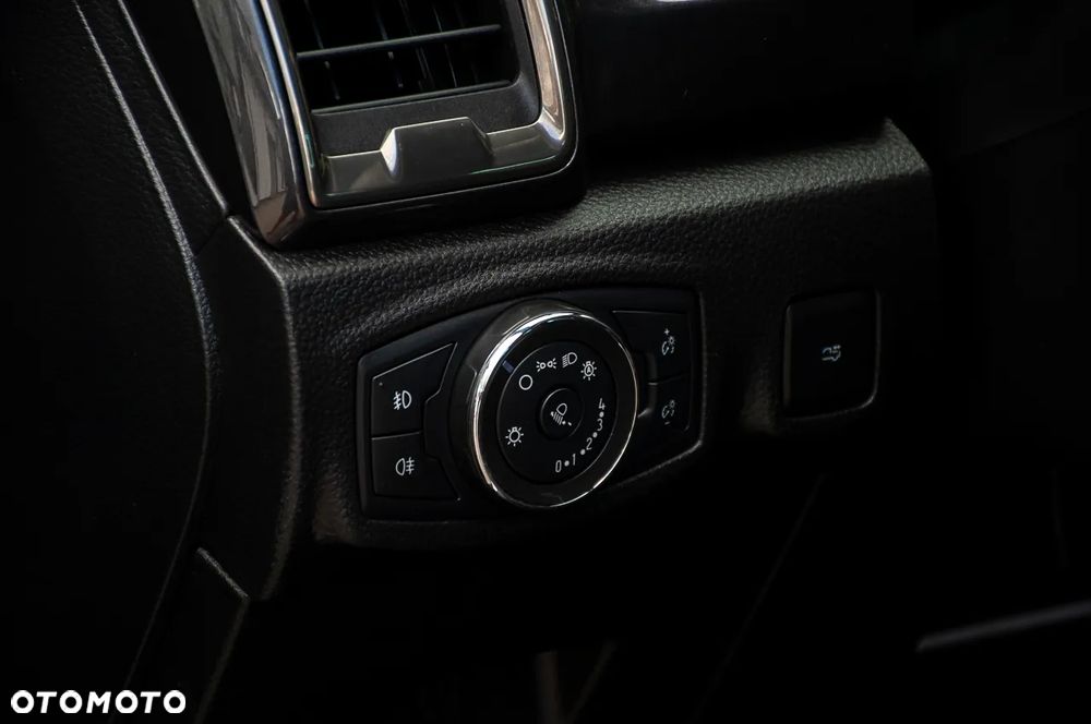 Ford Ranger 2.0 EcoBlue 4x4 DC Wildtrak - 34