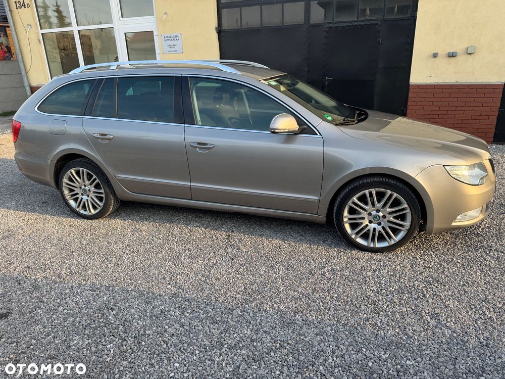 Skoda Superb 2.0 TDI PD Elegance - 3