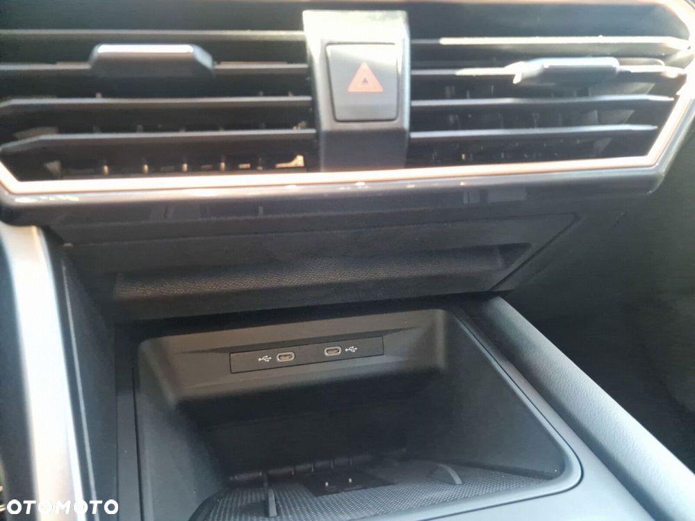 Cupra Leon 1.5 eTSI mHEV DSG - 30